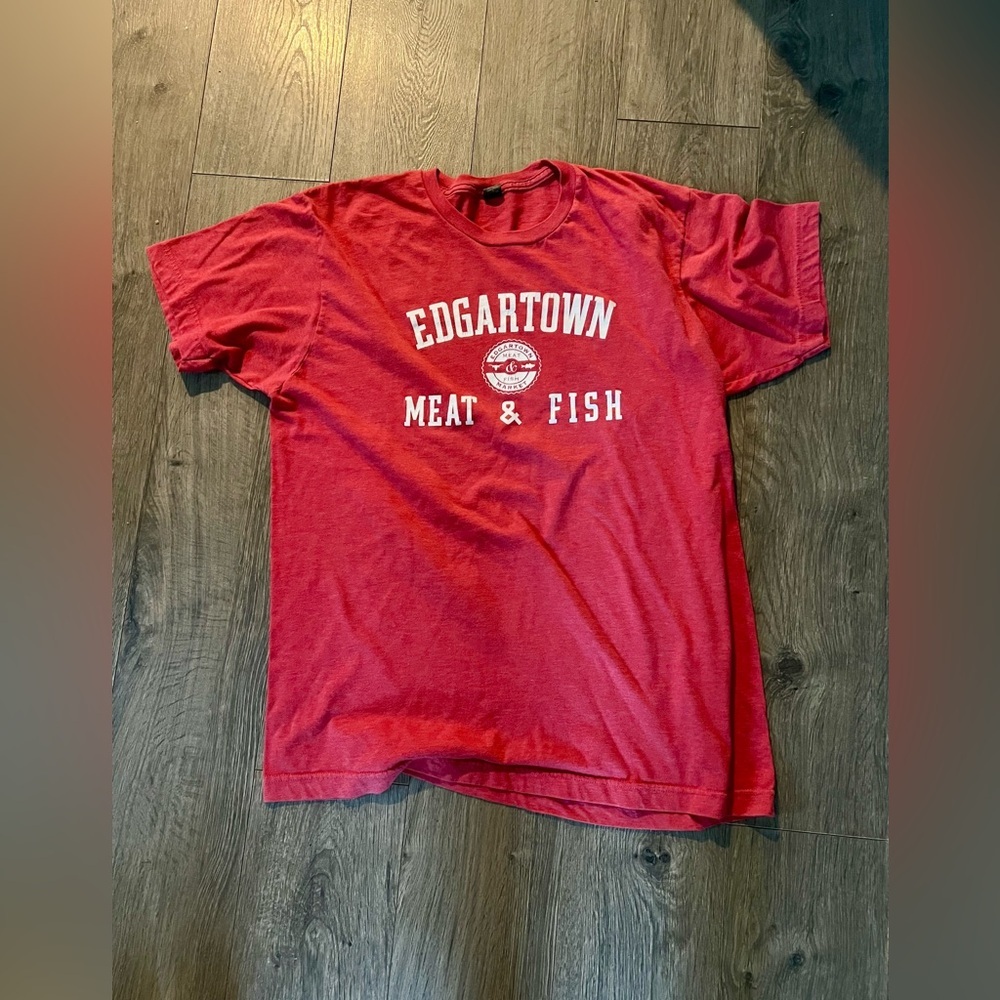 Edgartown Meat & Fish Market Martha’s Vineyard Red Graphic Tee – Tultex Large​